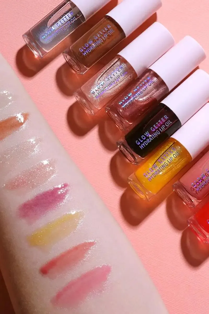 Glow Getter Hydrating Lip Oil in Champagne Kiss